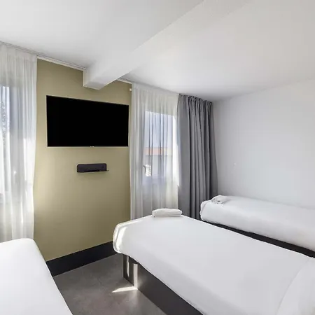 Sud Marche International Ξενοδοχείο