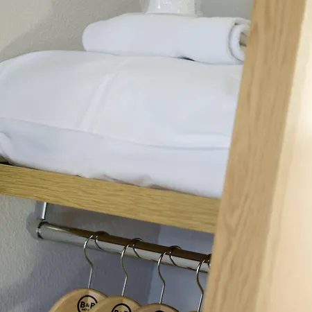 ホテル Sud Marche International ペルピニャン