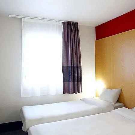 Hotel Sud Marche International 2*