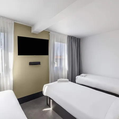 Hotel Sud Marche International