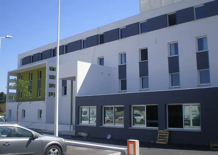 Szálloda Sud Marche International 2*