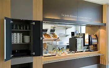 Sud Marche International Hotel 2*