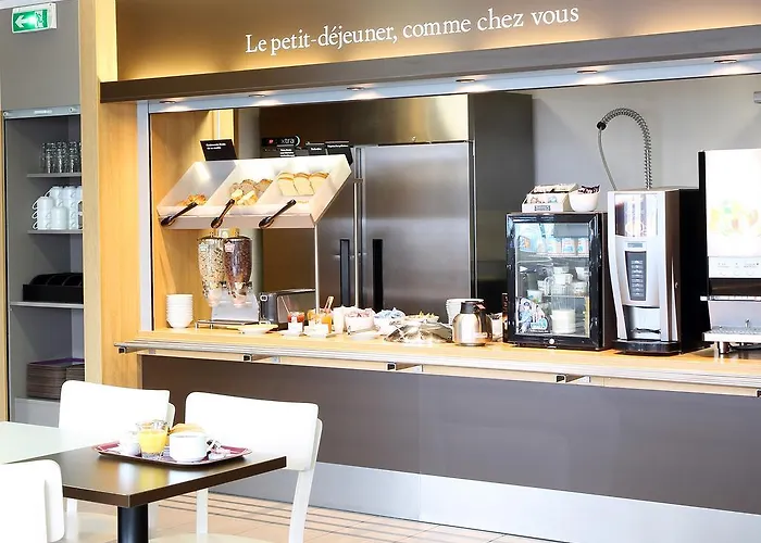 Szálloda Sud Marche International 2*